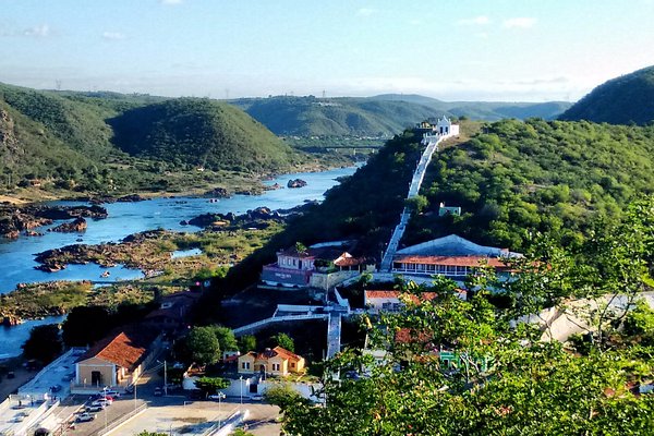 Persianas em Amparo de São Francisco